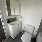 3 Bedroom House, Stones Throw From Smh