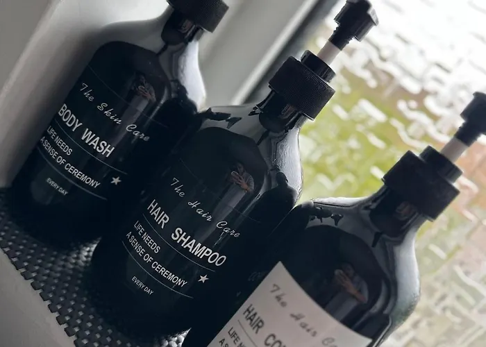 3 Bedroom House, Stones Throw From Smh Bristol